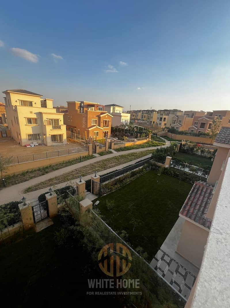 10 049f071e-147f-4dfc-93cf-d5b71f490c66. jpeg