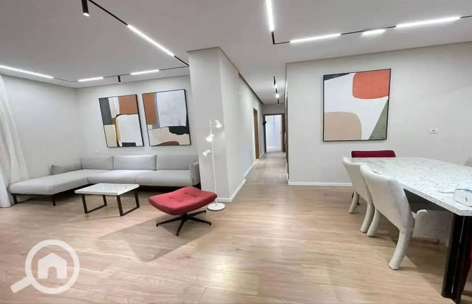 3 8183076-79870o_1400x900. jpg