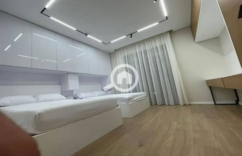 5 8183076-6314ao_1400x900. jpg