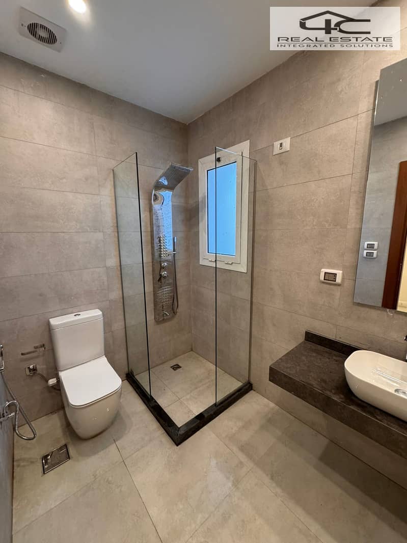 28 WhatsApp Image 2025-12-02 at 12.55. 27 (2). jpeg