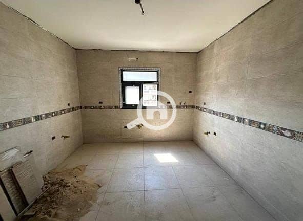 4 01a78b4d-5e01-4fd6-a154-2c8bd98e053a. jpg