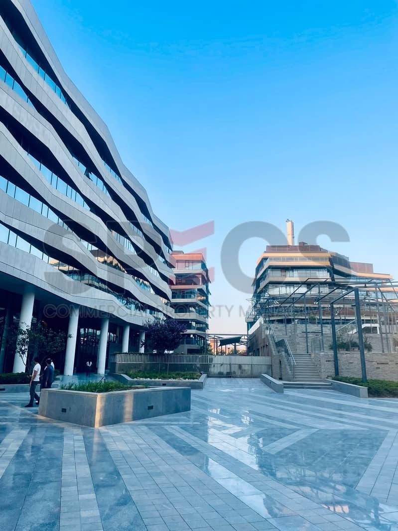 8 77733dc7-506c-4bcc-a44a-f6de2100ac62. jpg