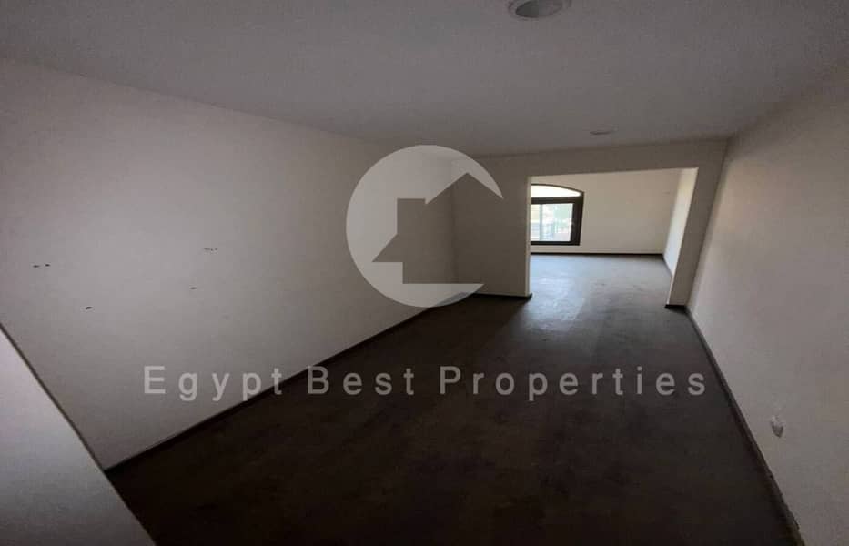 7 photo_5866374480060419134_y. jpg