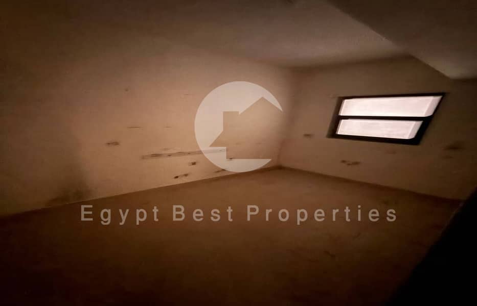 10 photo_5866374480060419128_y. jpg