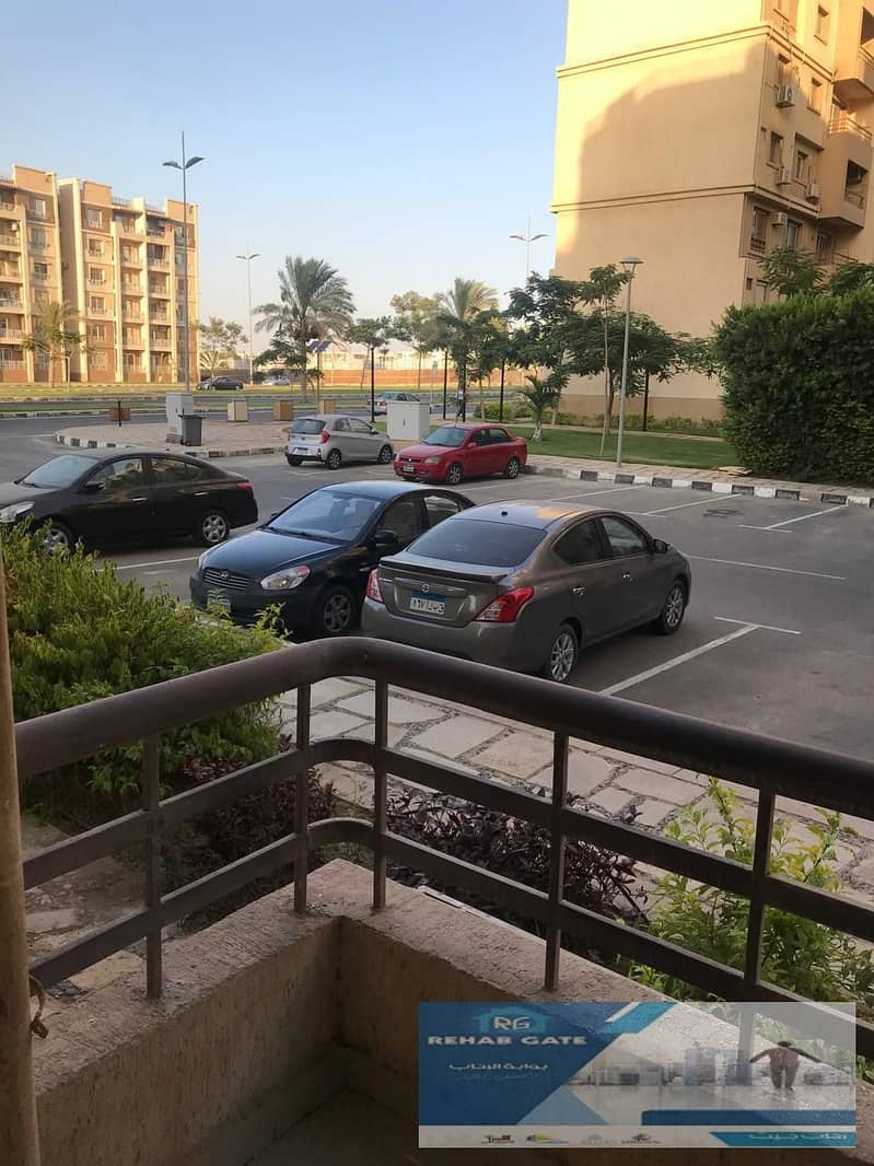 2 d0ffcf14-1a21-48b7-85bd-c083b091f2a0. jpg