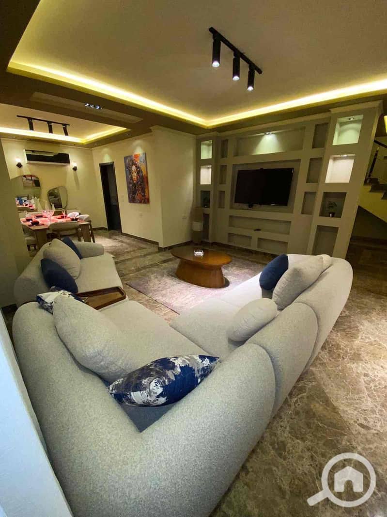 4 e851f38b-9d38-431a-ae4a-6251d9951d89. jpg