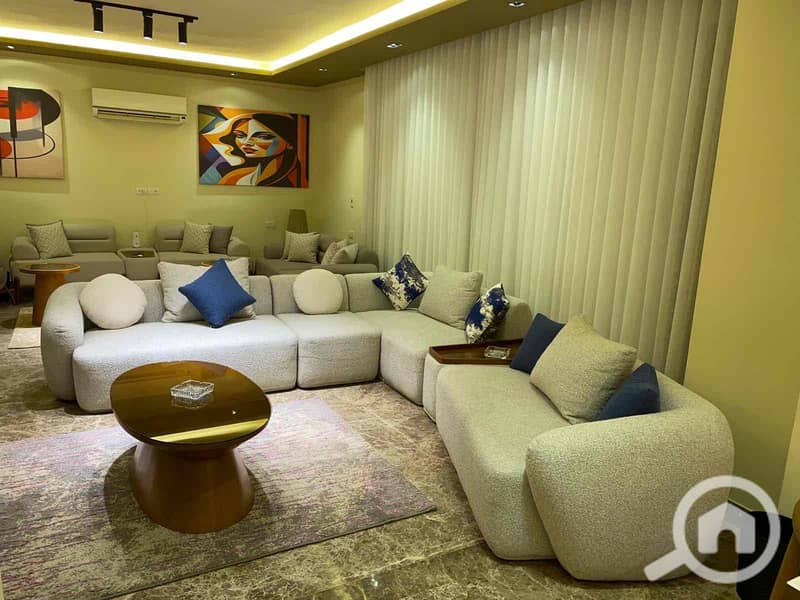 9 4109d1a0-3605-4910-8aac-07d7f74ee339. jpg