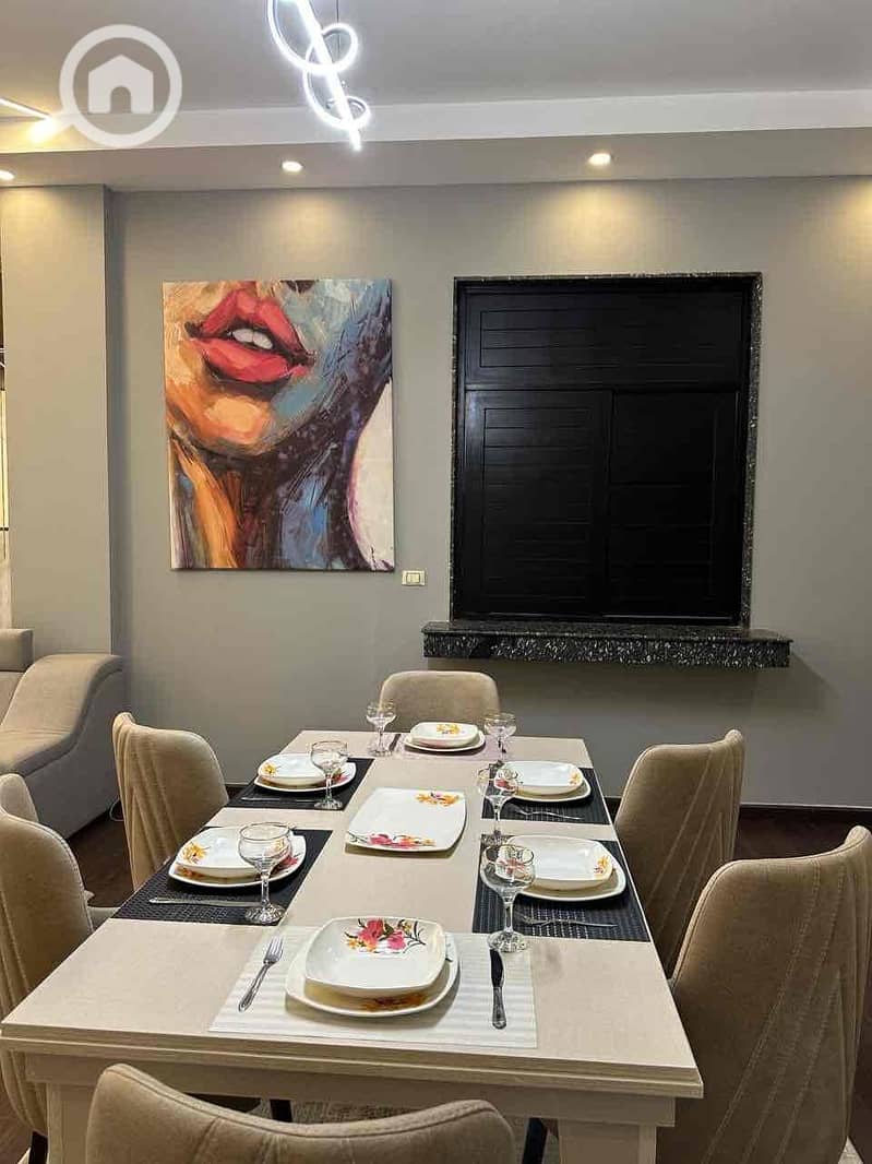 2 b6429969-11d9-4032-8f86-cdff27c9966a. jpg