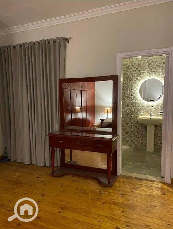 10 d383e62b-1f6e-40a8-8bf2-64b0c43bfec9. jpeg