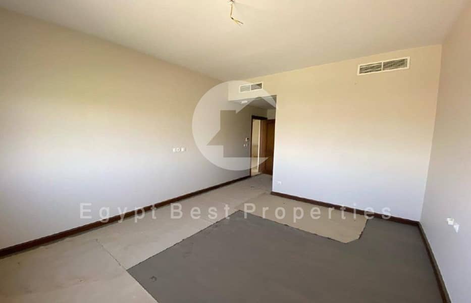 6 photo_5866374480060419084_x. jpg