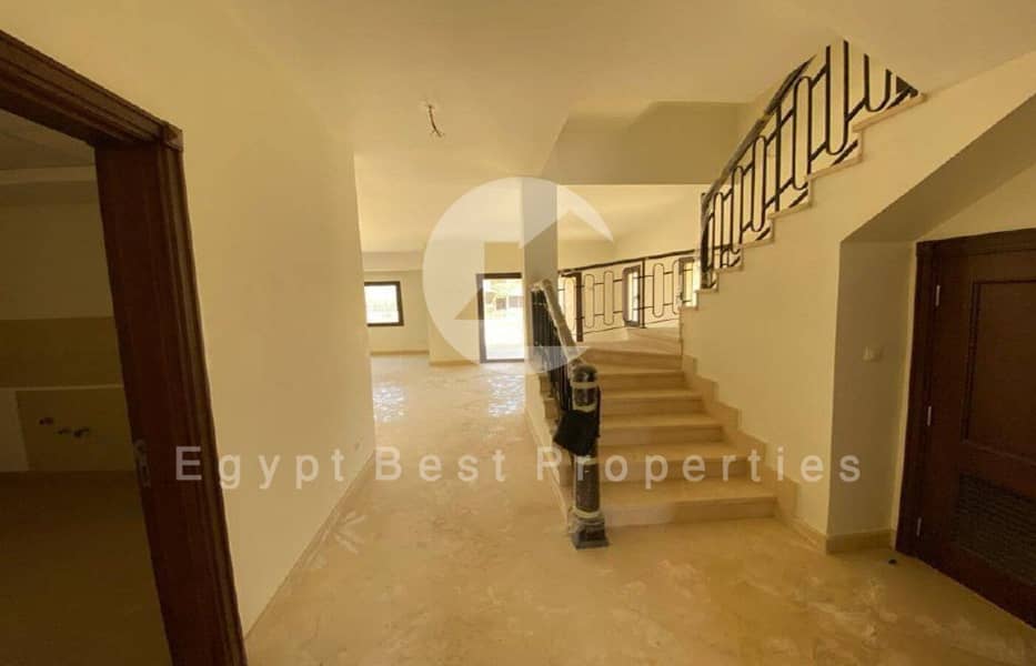 9 photo_5866374480060419092_x. jpg