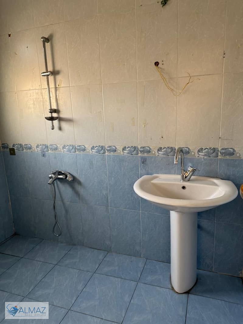 15 WhatsApp Image 2025-12-02 at 1.05. 51 PM (1). jpeg