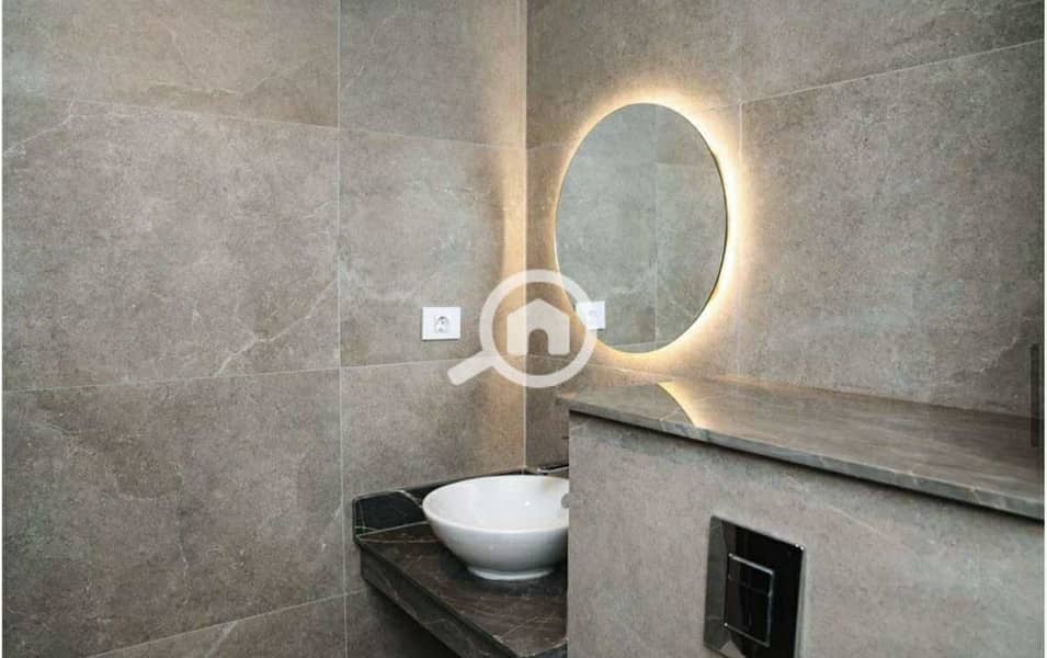 4 16747e95-61d4-4b8b-814d-3faec93d7cf5. jpg