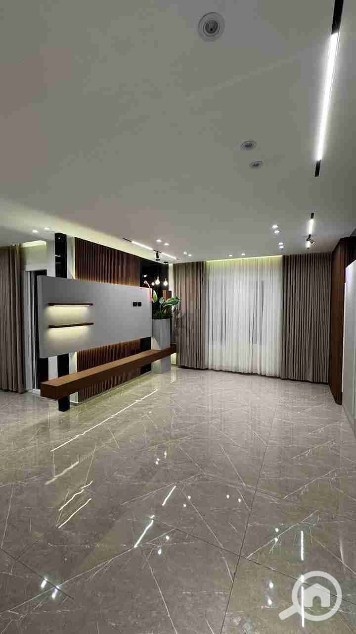 1001039674. jpg 1001039674. jpg