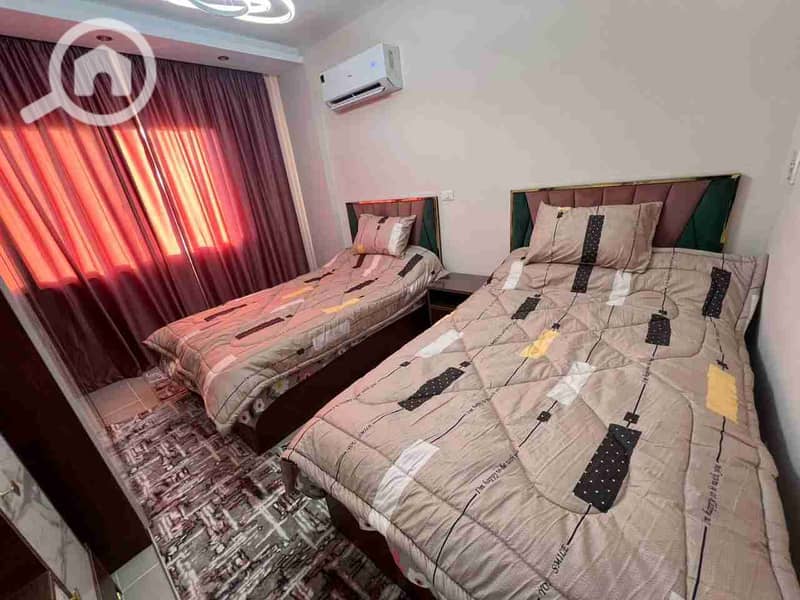 1001997503. jpg 1001997503. jpg