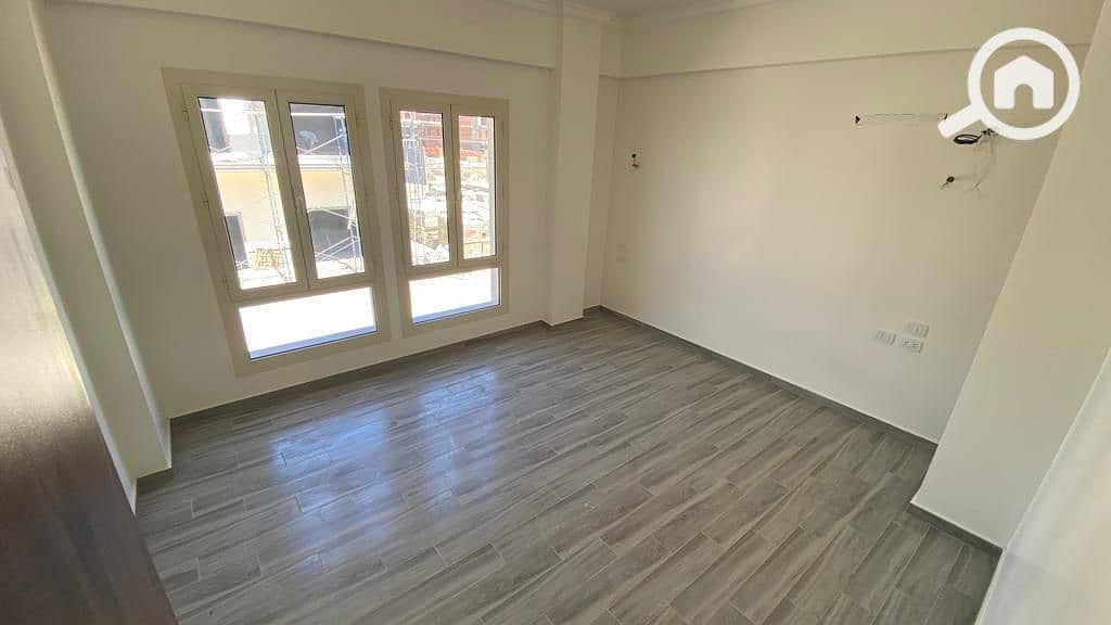 10 WhatsApp Image 2025-11-25 at 1.25. 06 PM. jpeg