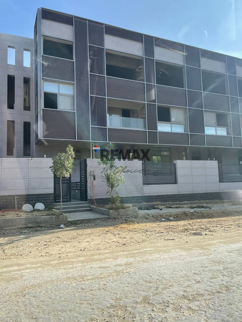 4 WhatsApp Image 2025-11-24 at 1.56. 05 PM (1). jpeg