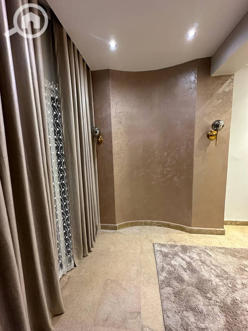 4 4df07086-a4b1-4ef6-b2db-d5d5af83cf16. jpeg