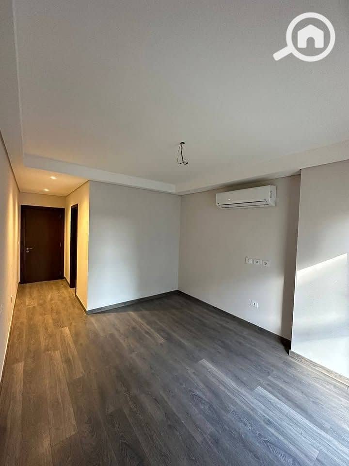 7 Copy of 474788613_122115767360645612_6602167221181059781_n. jpg