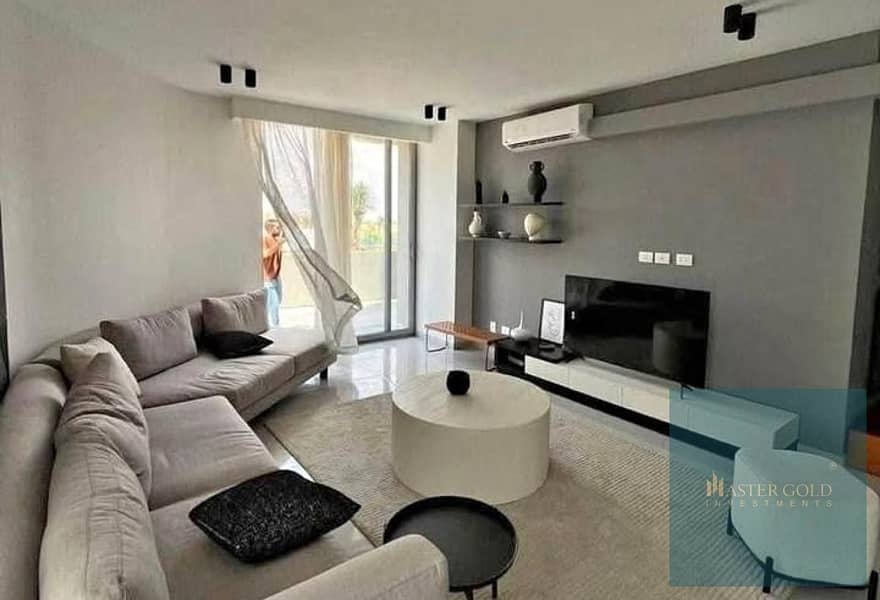 5 8302235-f0431o. jpg