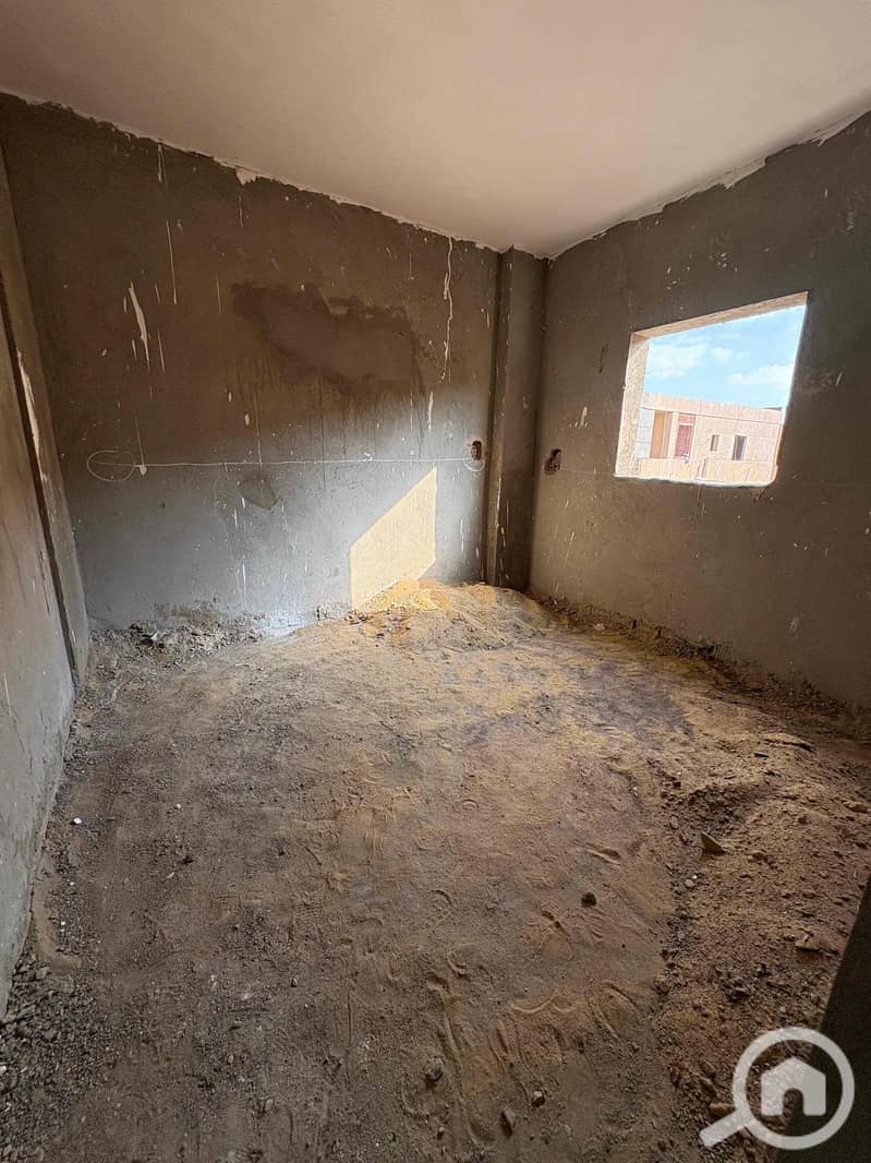 5 b9ac8ab3-aea1-4afb-8695-8ac18d9a5ea3. jpg