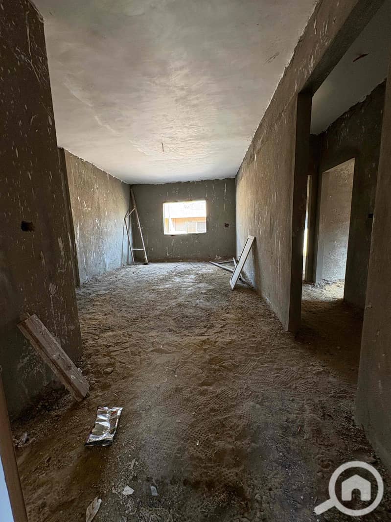 9 bdc0f7dc-ce98-4a95-a414-cbc67d28398a. jpg