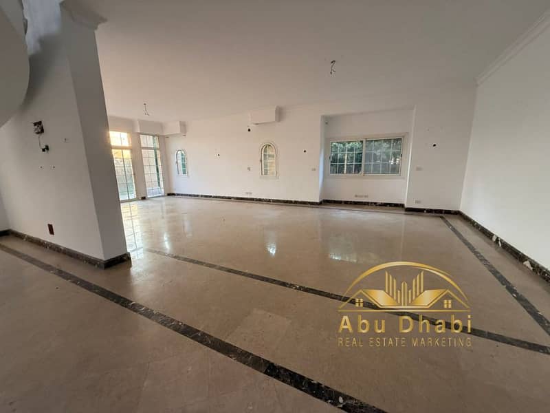 6 547367885_775411185235780_4193555805517311643_n. jpg