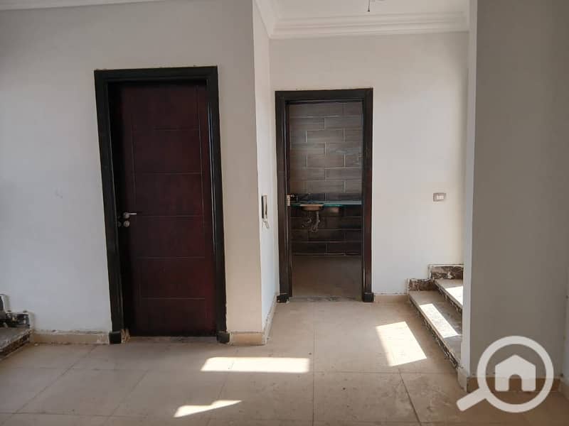 2 1dc8fa03-091c-4370-8bb0-10474221b447. jpg