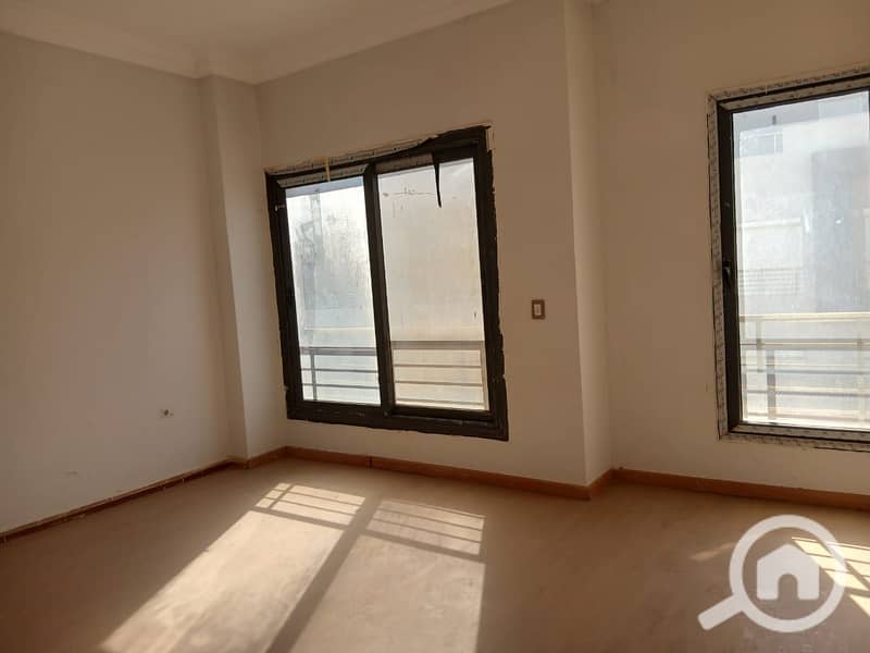 12 ea3a0efd-fb1f-4432-9769-3d0c37a9ee47. jpg