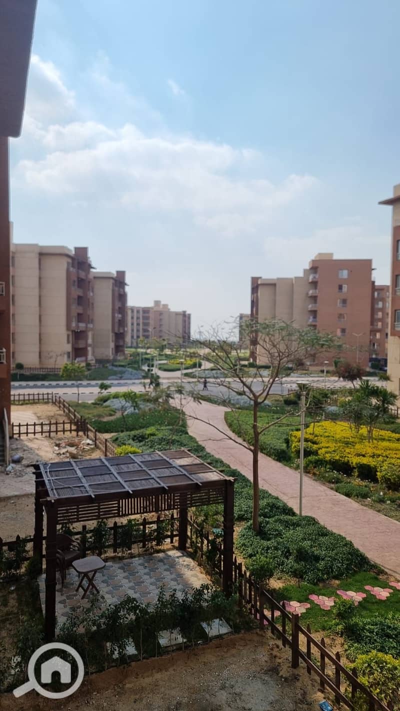 2 52e00269-6f00-4e39-8a6a-22fc9cb8d153. jpg