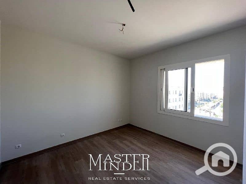 6 WhatsApp Image 2025-02-03 at 12.05. 06 PM. jpg