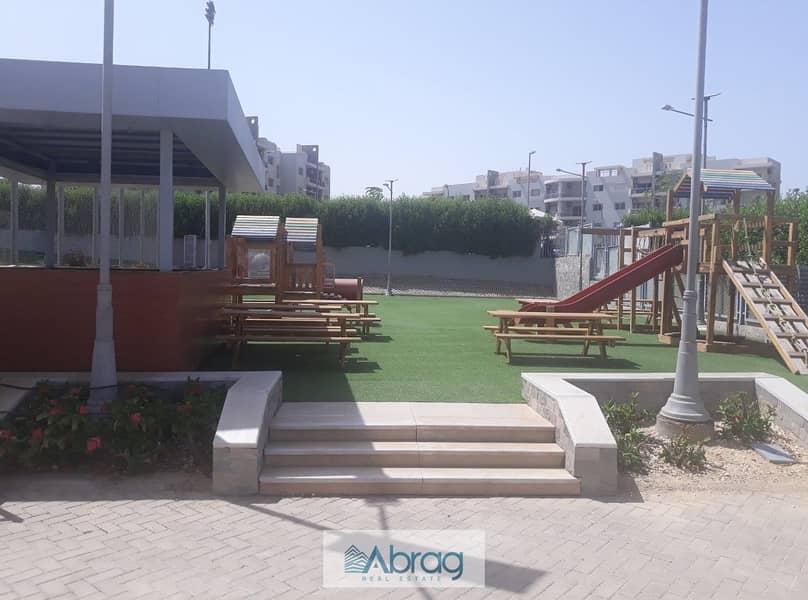 10 f901b4e0-65d2-4bf3-b147-fd11b3f88b91. jpeg