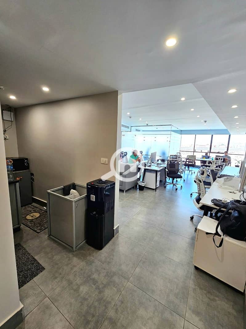 054d9cde-fe63-4123-a599-0713049bb4ab. jpg