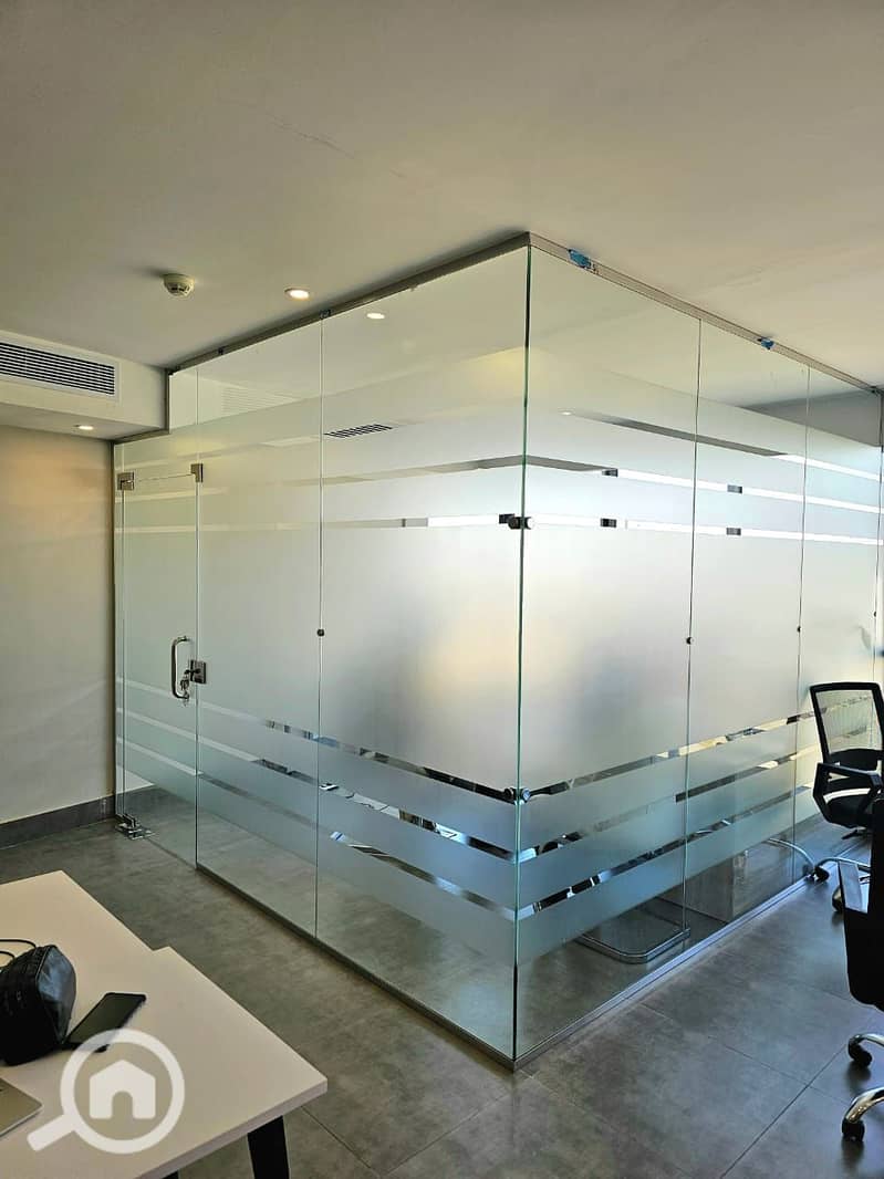 4 c454452f-84ef-4d58-b81a-886db9c46521. jpg