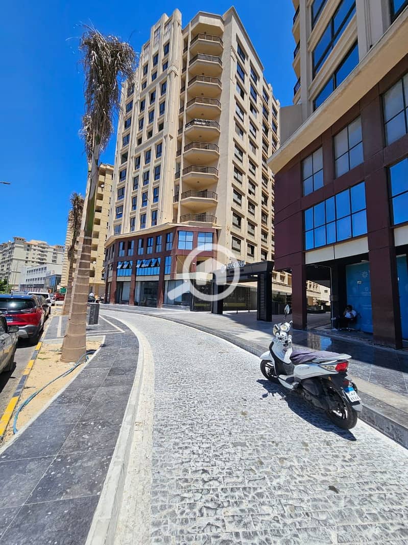 2 WhatsApp Image 2025-10-25 at 10.43. 50 AM (1). jpeg