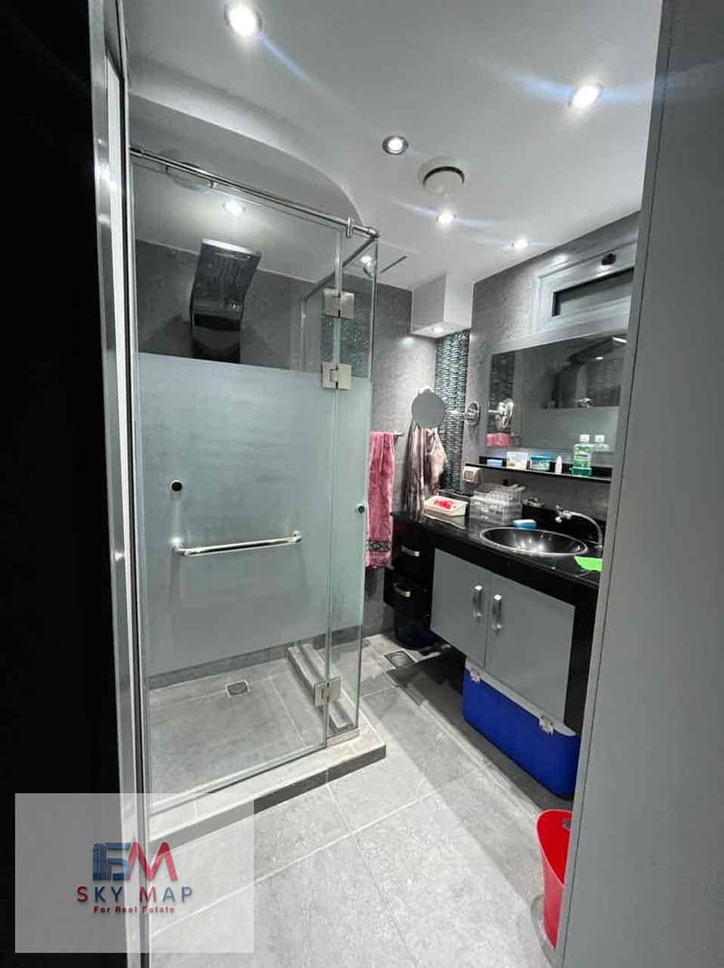 4 0b0423f4-6124-4601-bec3-6b62e072520e. jpg