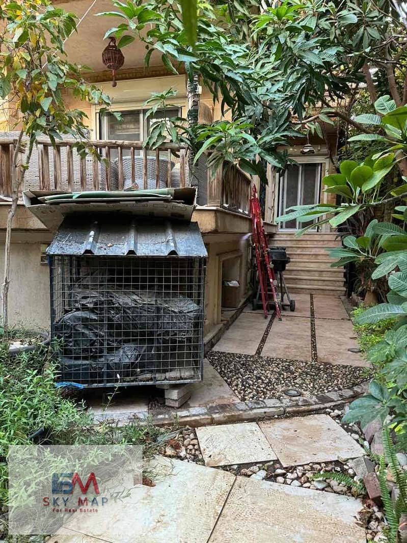 12 5f8d77f3-d698-4a62-9988-c678e8d60bf5. jpg