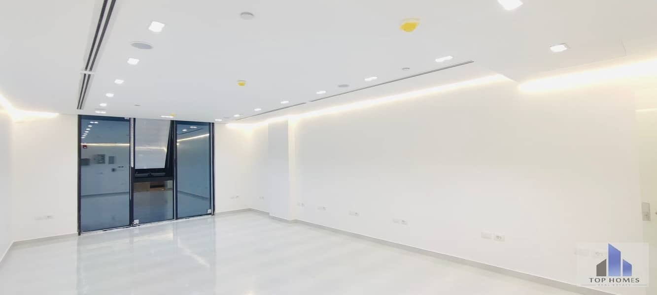 6 WhatsApp Image 2025-12-02 at 3.57. 50 PM. jpeg