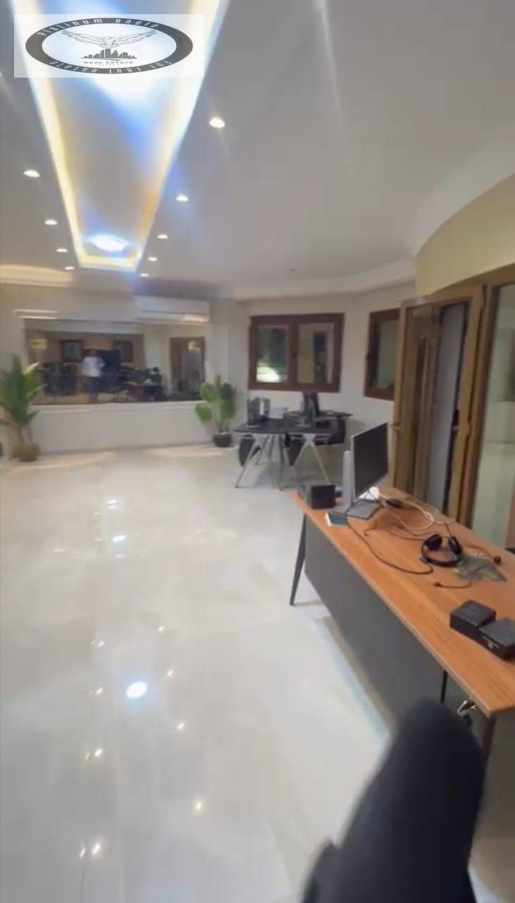 6 52c56fe0-312e-4dba-b9f0-aa11313ab846. jpg