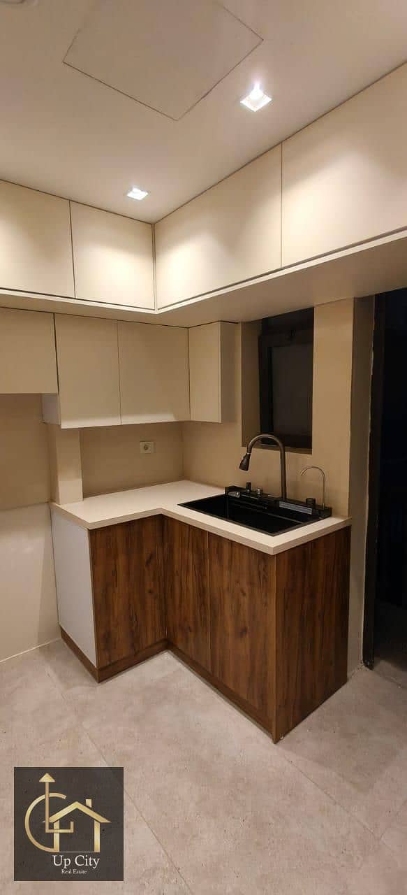 4 5f189a3d-fb00-4401-ac58-89836a08d354. jpg