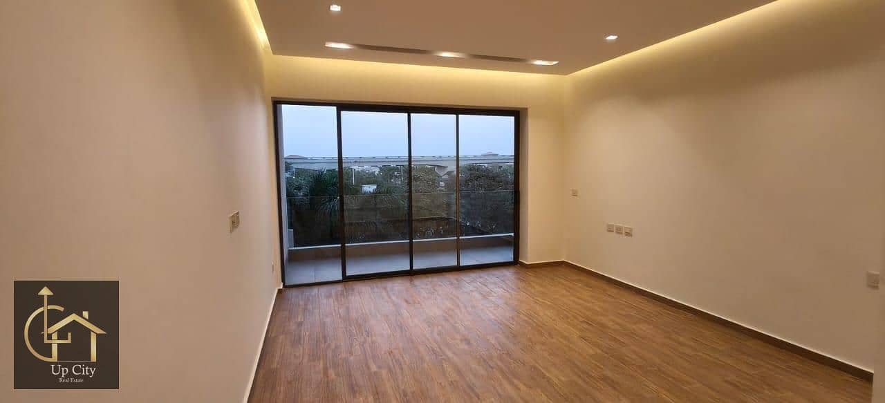 7 6d019aaf-1d89-4f97-b324-ff313ef22aff. jpg