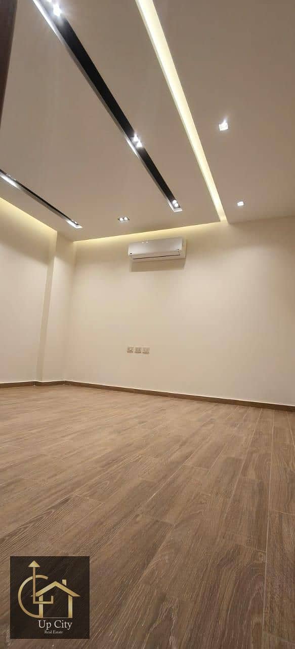 11 c0e07498-39f6-493e-b1e3-9e27a29fe92f. jpg