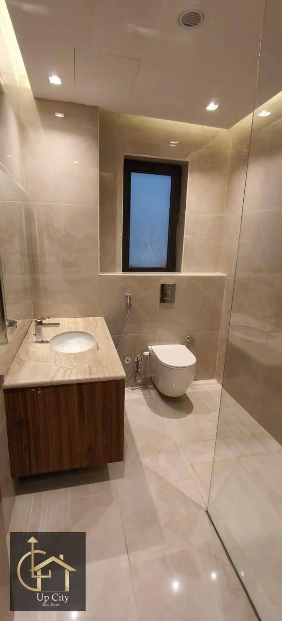 17 e49299fb-2105-4a4c-bffd-66fe4b693e2c. jpg