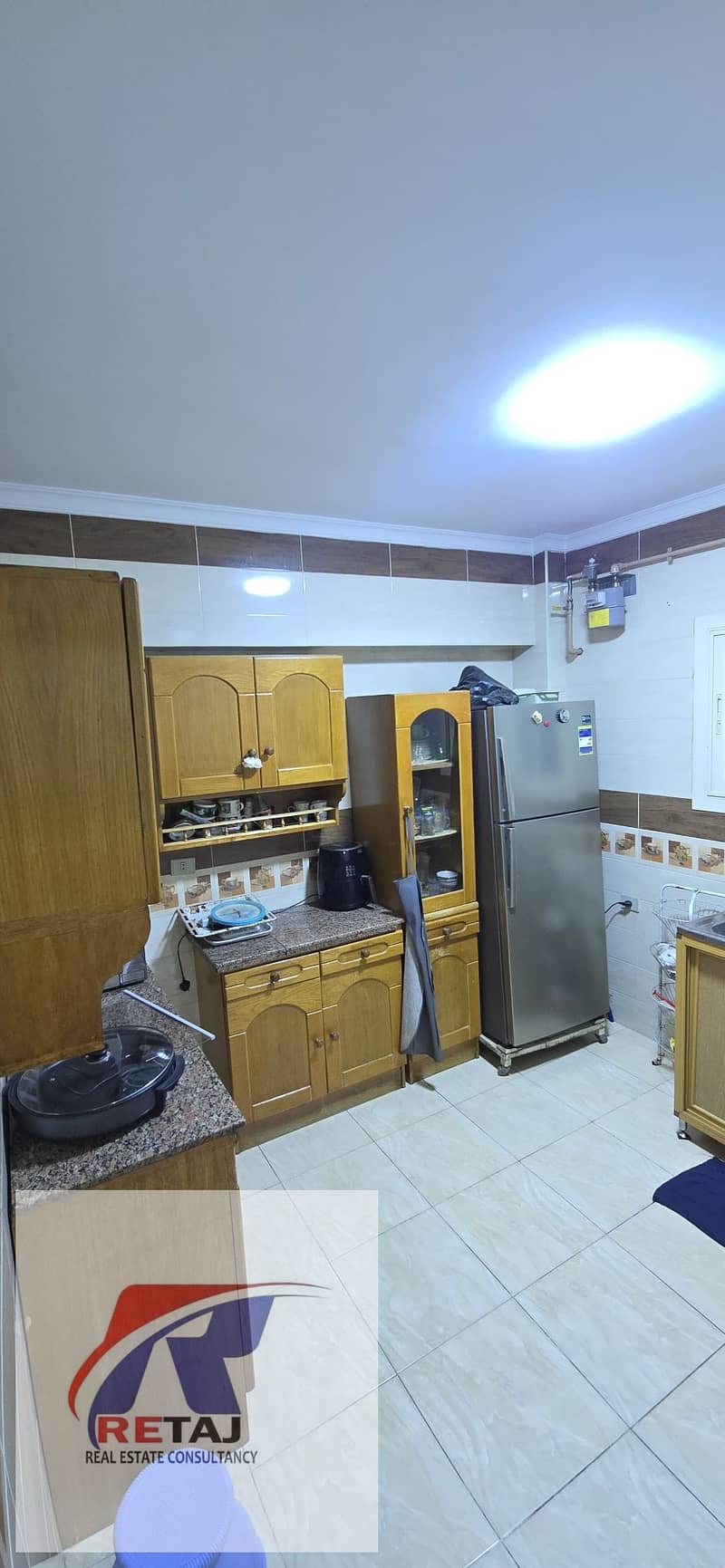 9 e6d375bc-e1c1-41a8-aaec-3206073bab2b. jpg