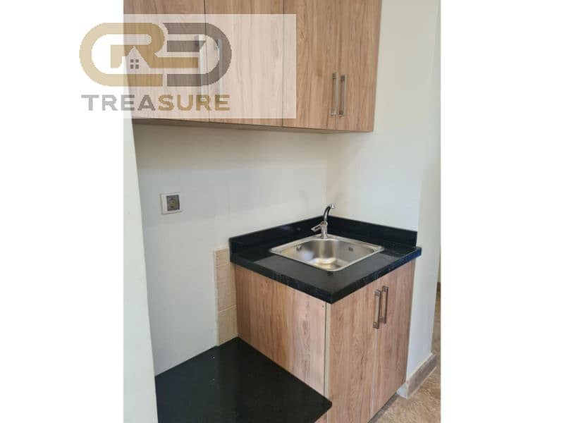 18 WhatsApp Image 2025-10-30 at 5.46. 30 PM (1). jpg