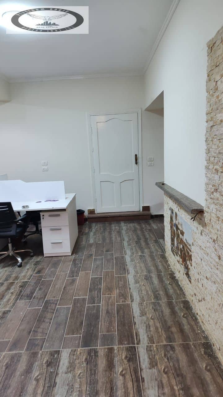 4 30dd2944-871b-47c5-9627-d9552644bc0e. jpg