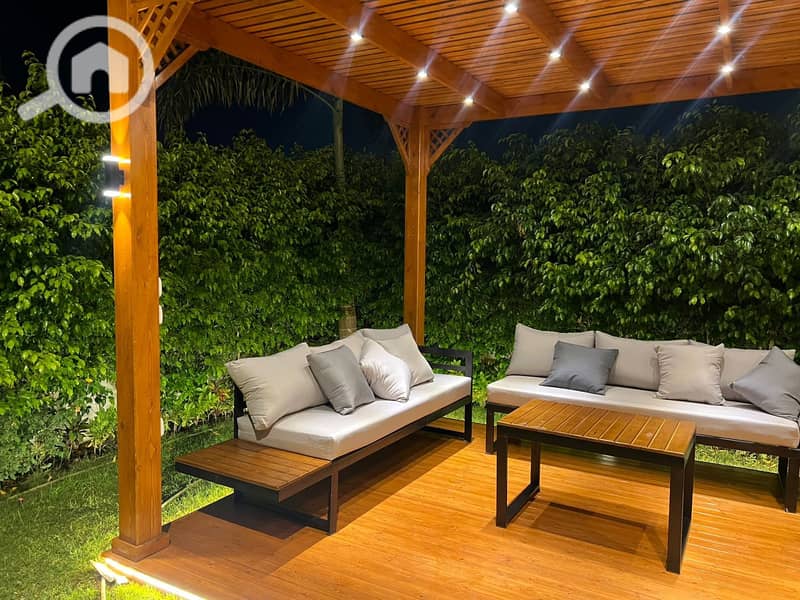 51f9fb8c-ca72-4a18-9240-27779682461a. jpg