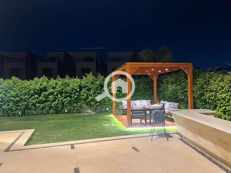 5 51d38fd9-192f-49bb-980d-14ac0e8c960d. jpg