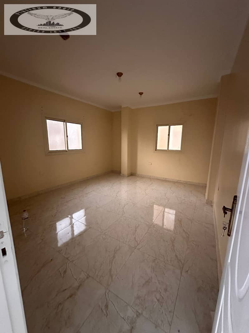 4 24856cc3-7a40-4166-a8df-0258de6f2d1c. jpg