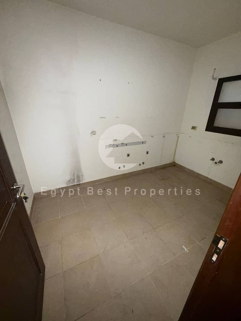 11 WhatsApp Image 2025-12-01 at 13.06. 45_c4514d57. jpg